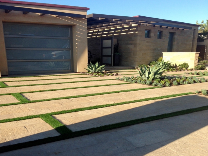 Grass Carpet La Paloma-Lost Creek, Texas City Landscape, Pavers